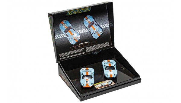 Superslot H4041A Ford GT40 1969 Gulf Twin Pack